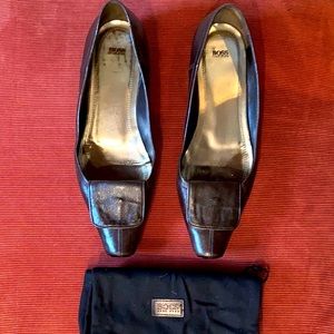 Hugo Boss Flats in Excellent Condition